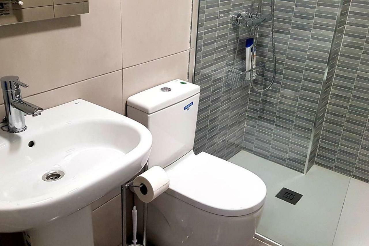 Laia Home Garaje Y Wifi Barakaldo Eksteriør billede